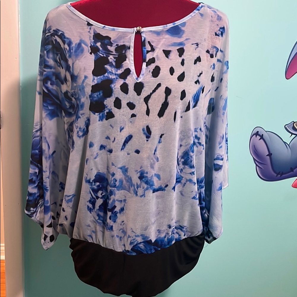 Chic Blue and Black Patterned Blouse